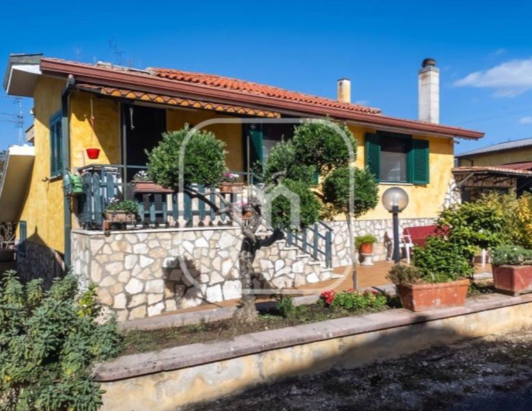 casa indipendente in vendita a Palestrina