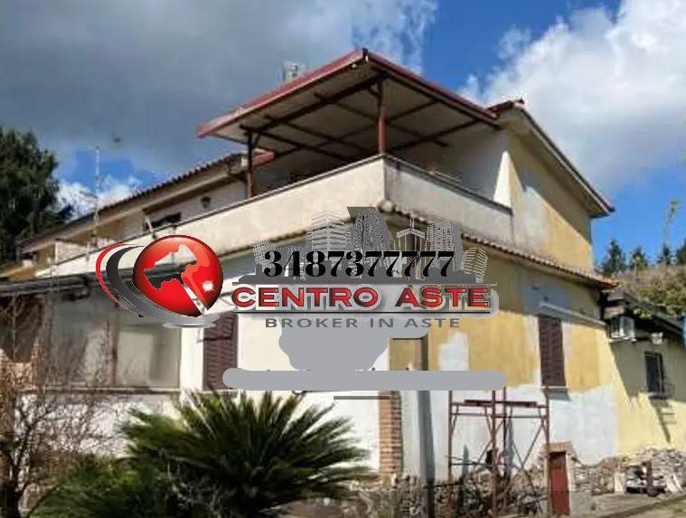 casa indipendente in vendita a Palestrina in zona Carchitti