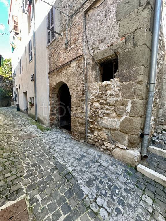 locale commerciale in vendita a Palestrina