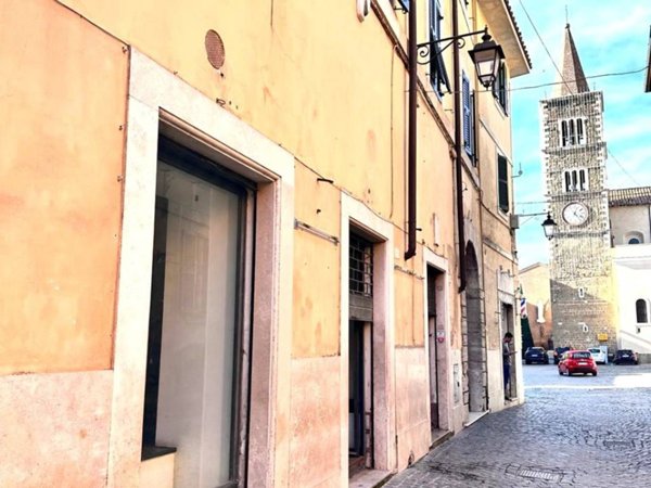 negozio in vendita a Palestrina
