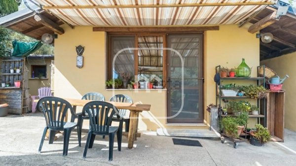 casa indipendente in vendita a Palestrina in zona Valvarino