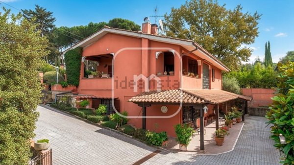casa indipendente in vendita a Palestrina in zona Valvarino