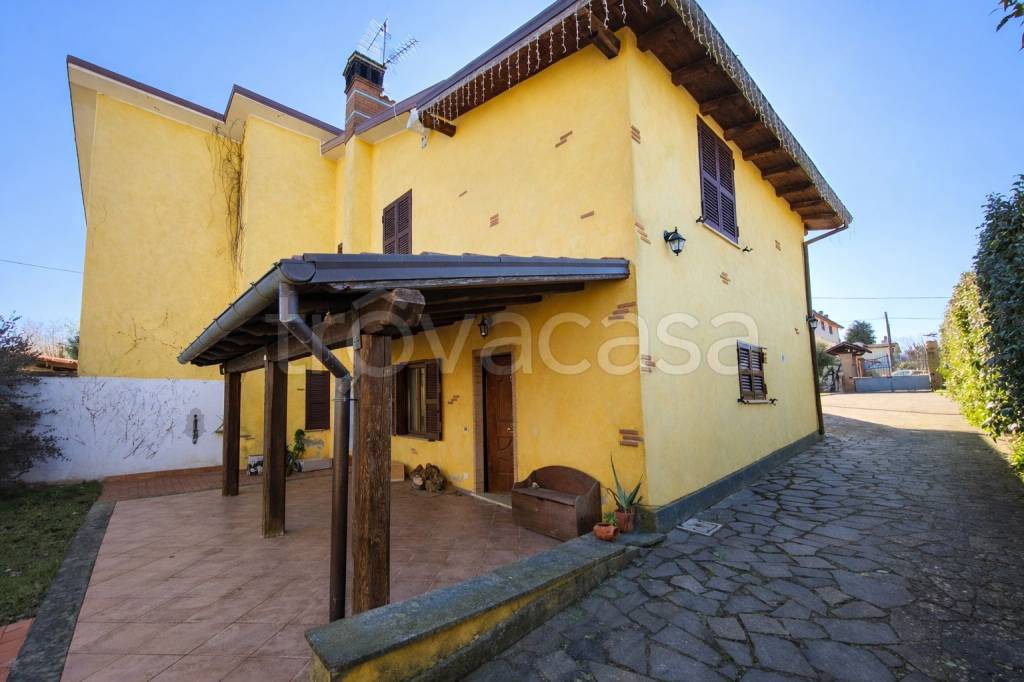 casa indipendente in vendita a Palestrina in zona Carchitti