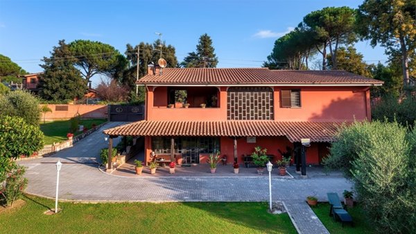 casa indipendente in vendita a Palestrina in zona Valvarino