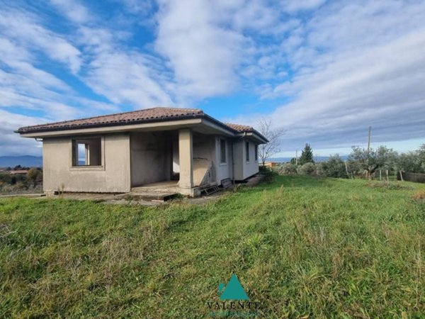 casa indipendente in vendita a Palestrina in zona Valvarino