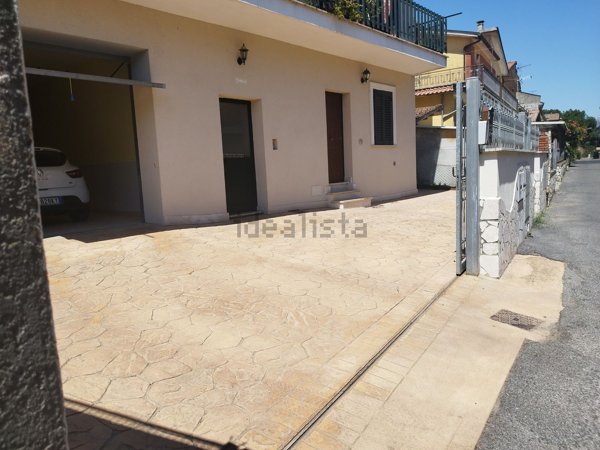 appartamento in vendita a Palestrina in zona Carchitti