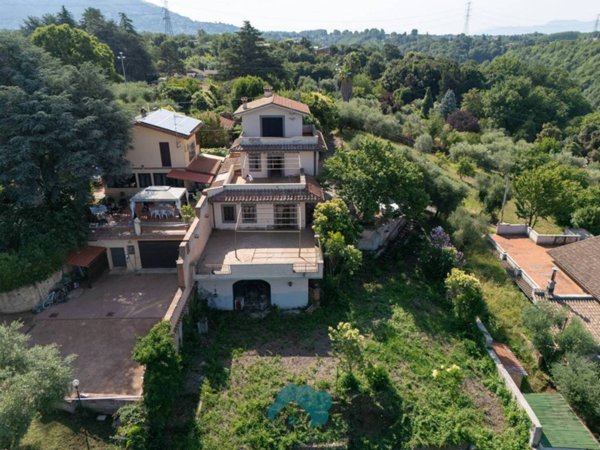 casa indipendente in vendita a Palestrina in zona Carchitti