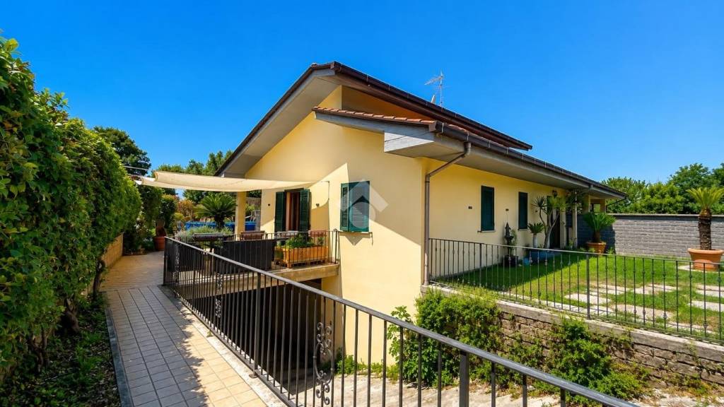 casa indipendente in vendita a Palestrina