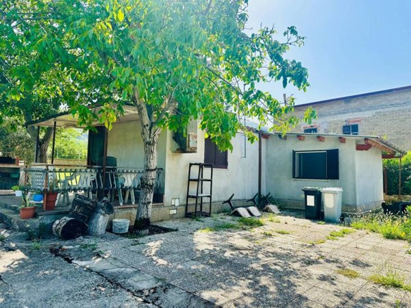 casa indipendente in vendita a Palestrina
