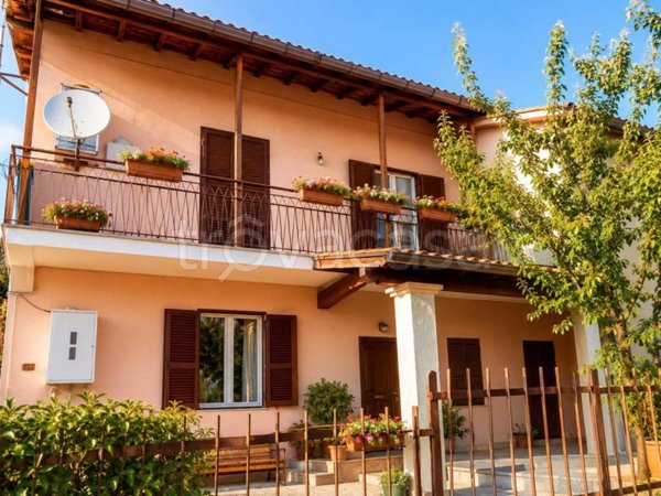 appartamento in vendita a Palestrina in zona Carchitti