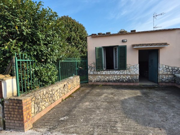 casale in vendita a Palestrina in zona Carchitti