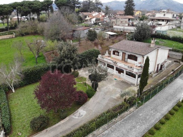 casa indipendente in vendita a Palestrina in zona Carchitti