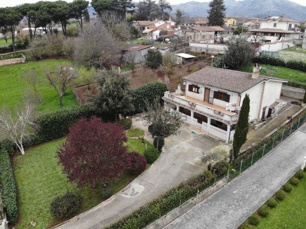 casa indipendente in vendita a Palestrina in zona Carchitti