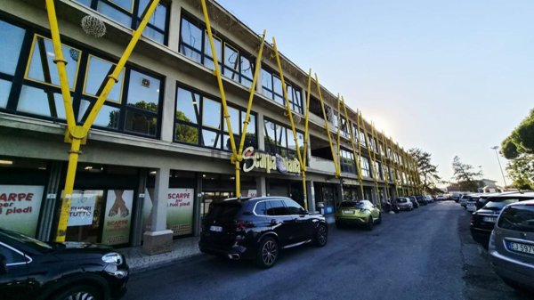 ufficio in vendita a Palestrina in zona Carchitti