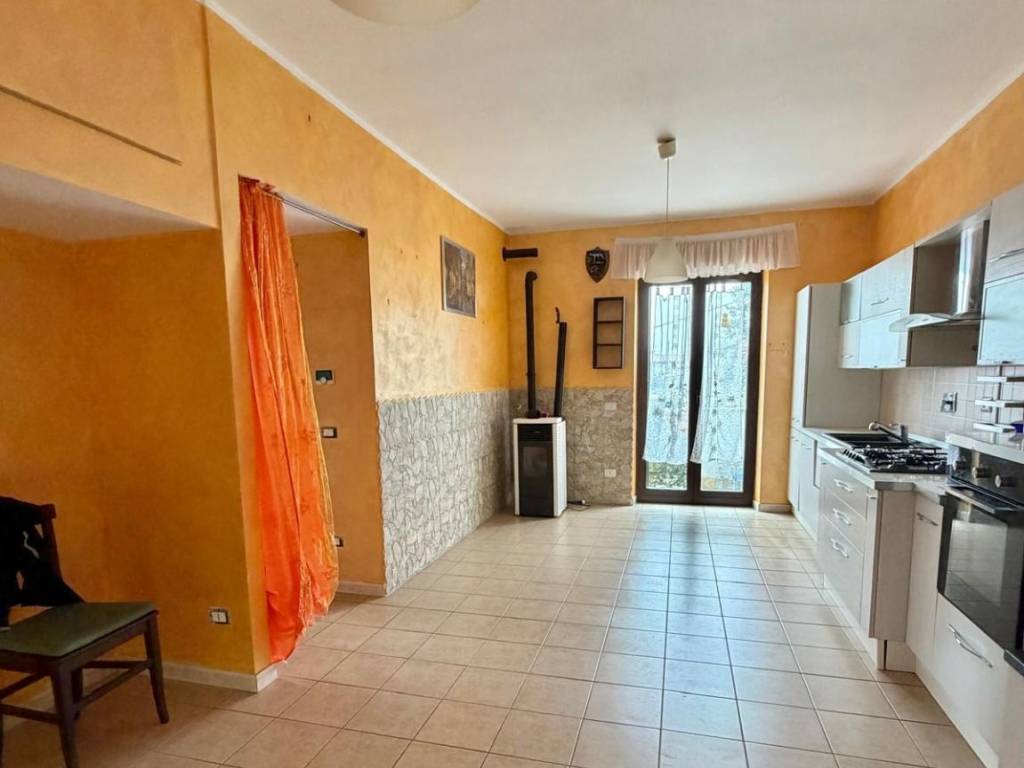 appartamento in vendita a Palestrina in zona Carchitti