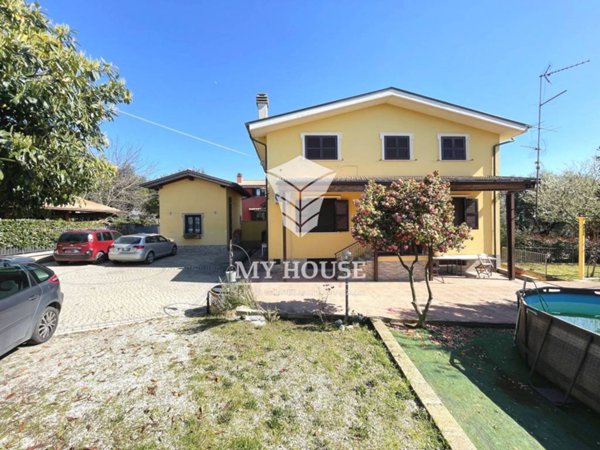 casa indipendente in vendita a Palestrina in zona Carchitti