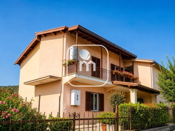 casa indipendente in vendita a Palestrina in zona Carchitti