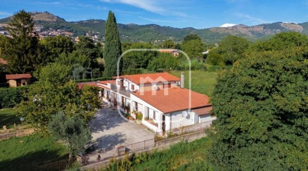 casa indipendente in vendita a Palestrina in zona Carchitti
