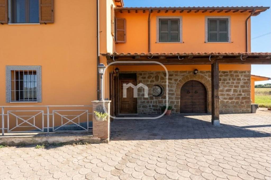appartamento in vendita a Palestrina in zona Carchitti