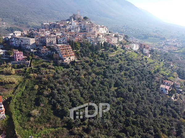 terreno edificabile in vendita a Palombara Sabina