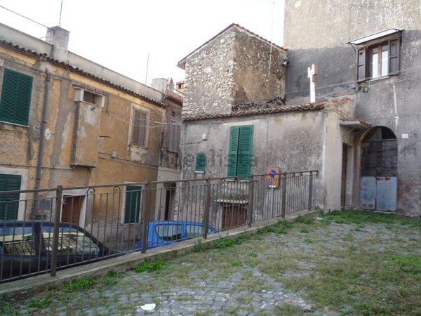 appartamento in vendita a Palombara Sabina