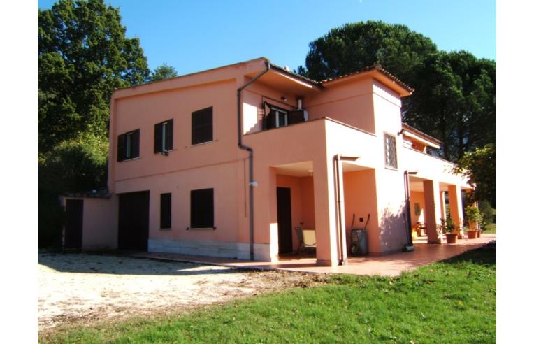 casa indipendente in vendita a Palombara Sabina in zona Stazzano