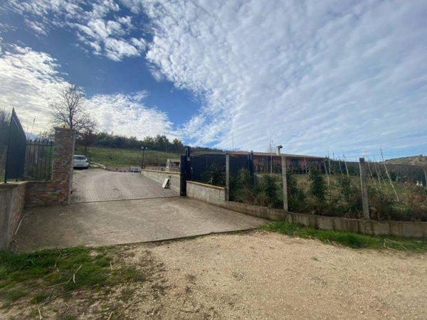 azienda agricola in vendita a Palombara Sabina