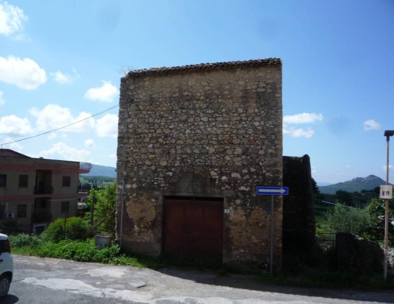 locale commerciale in vendita a Palombara Sabina