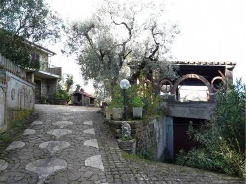 casa indipendente in vendita a Palombara Sabina