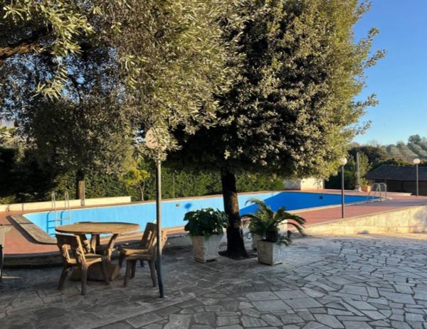 casa indipendente in vendita a Palombara Sabina