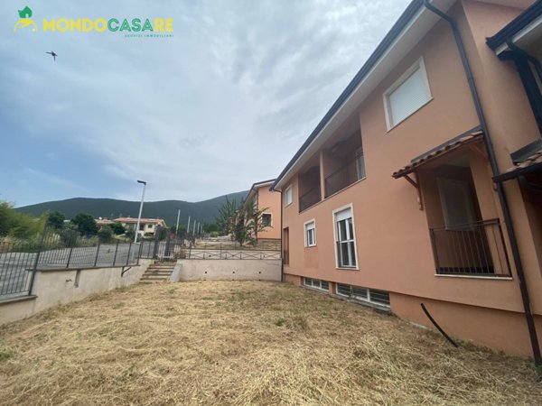 casa indipendente in vendita a Palombara Sabina