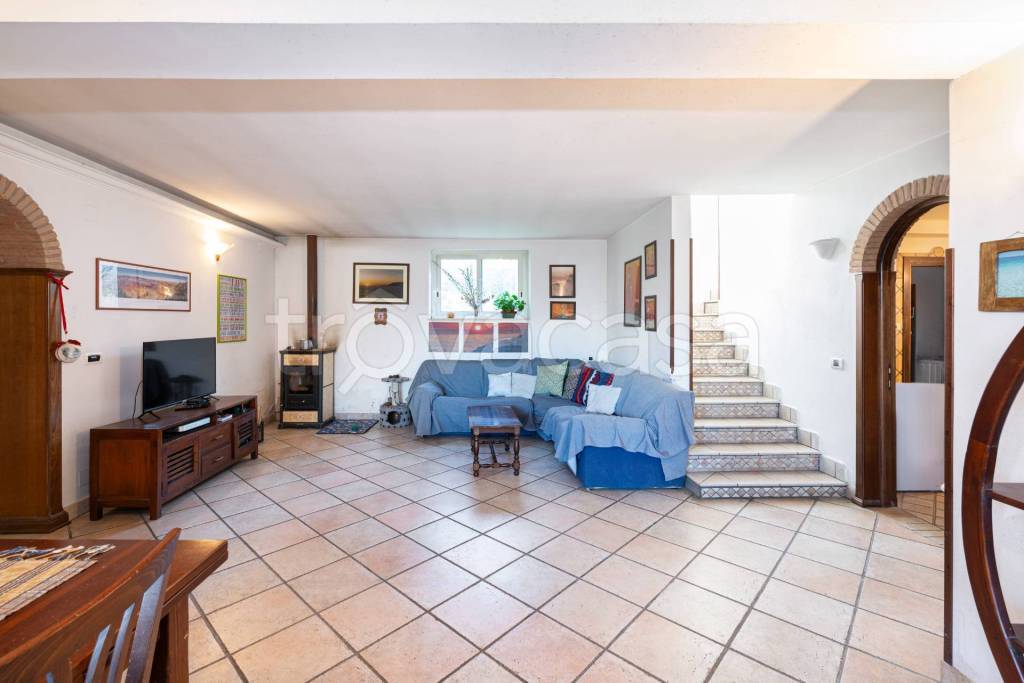 casa indipendente in vendita a Palombara Sabina
