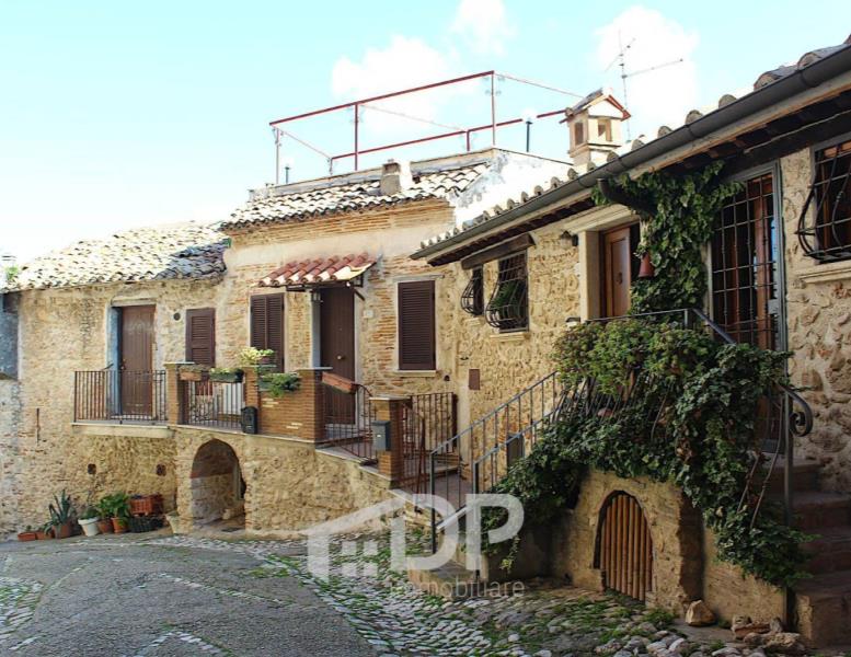 appartamento in vendita a Palombara Sabina