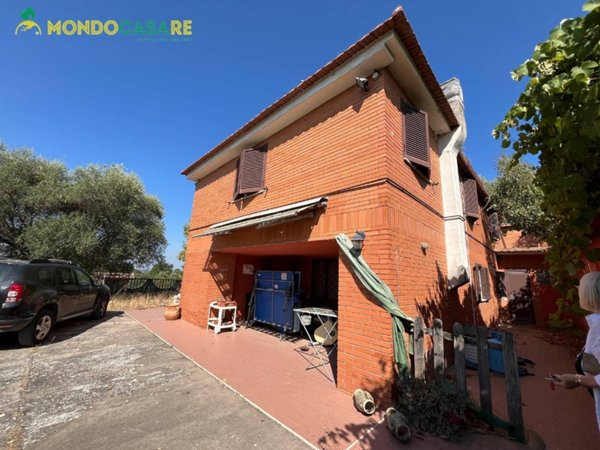 casa indipendente in vendita a Palombara Sabina