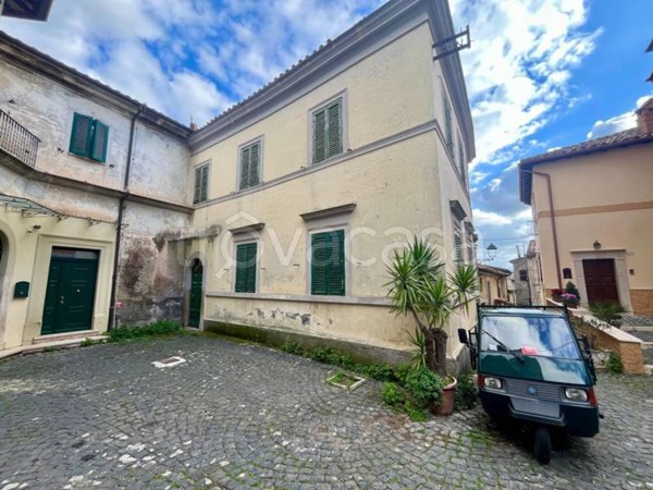 appartamento in vendita a Palombara Sabina
