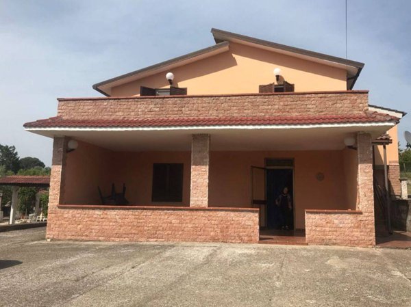 casa indipendente in vendita a Palombara Sabina