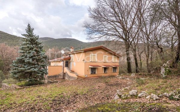 casa indipendente in vendita a Palombara Sabina