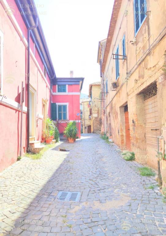 appartamento in vendita a Palombara Sabina