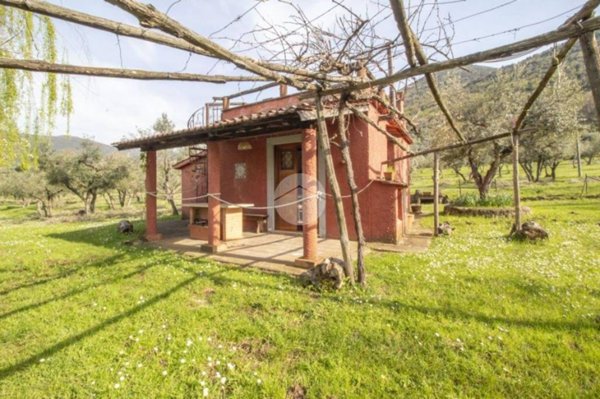casa semindipendente in vendita a Palombara Sabina in zona Cretone