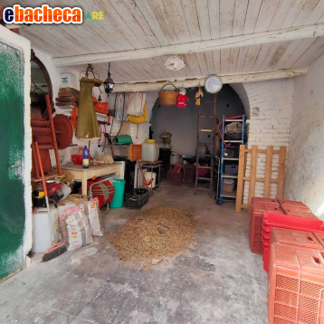locale di sgombero in vendita a Palombara Sabina