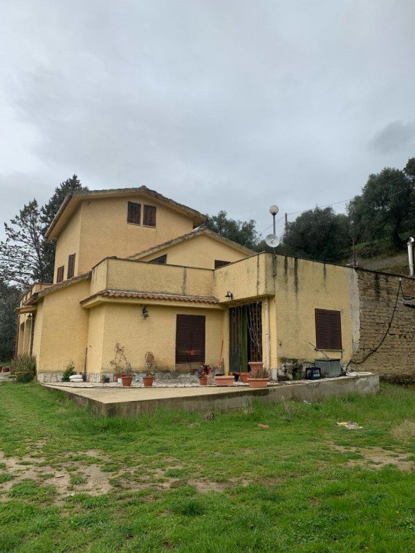 casa indipendente in vendita a Palombara Sabina