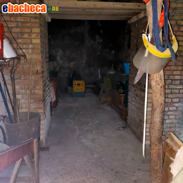locale di sgombero in vendita a Palombara Sabina