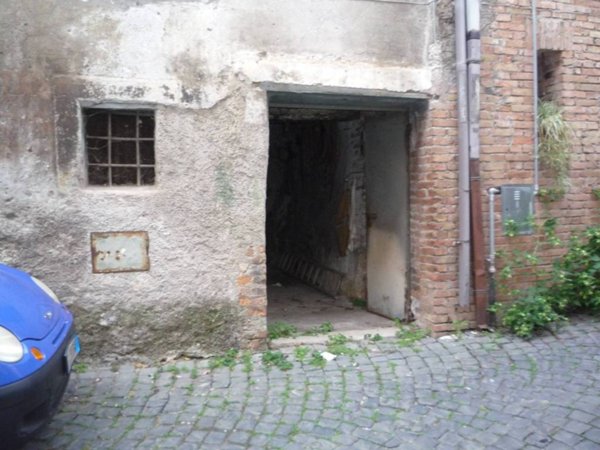 locale commerciale in vendita a Palombara Sabina