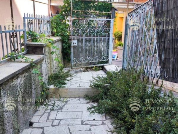 appartamento in vendita a Palombara Sabina
