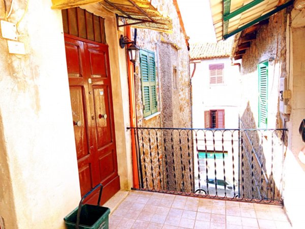 appartamento in vendita a Palombara Sabina in zona Cretone