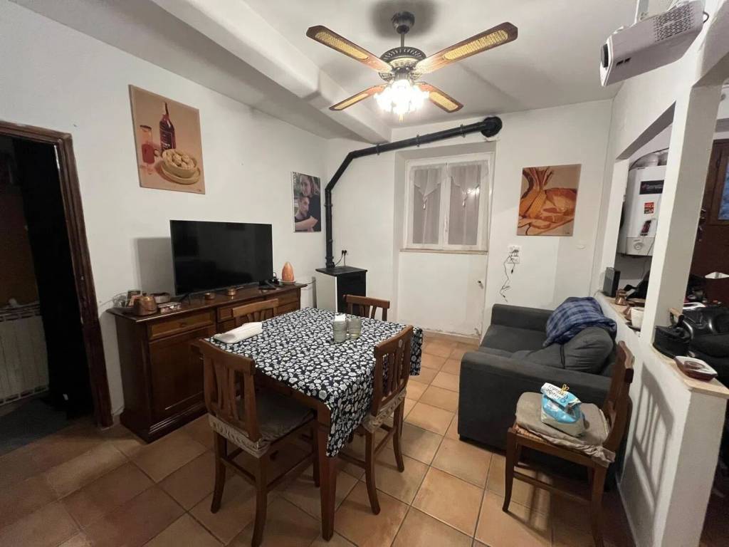 casa indipendente in vendita a Palombara Sabina
