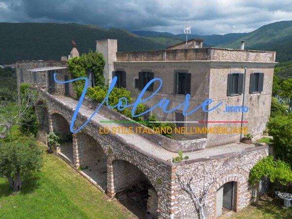 casa indipendente in vendita a Palombara Sabina