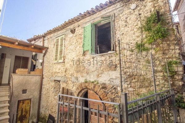 appartamento in vendita a Palombara Sabina