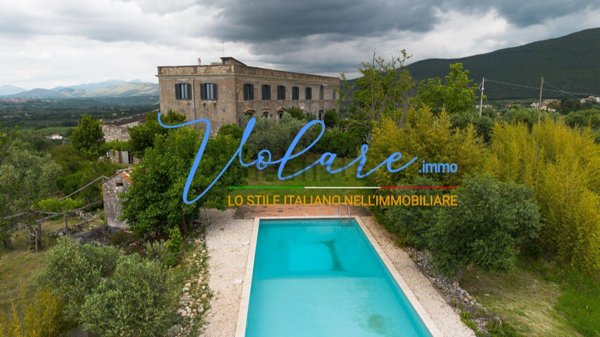 casa indipendente in vendita a Palombara Sabina