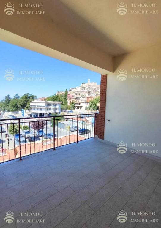 ufficio in vendita a Palombara Sabina